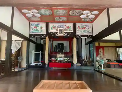 東円寺の本殿・本堂