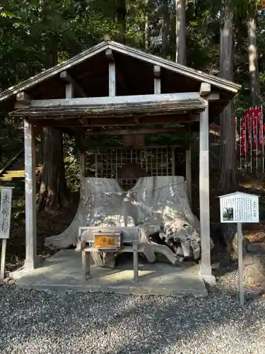事任八幡宮の{uncategorized: "未分類", other: "その他", undefined: "問題あり", building: "その他建物", grave: "お墓", sacred_gate: "鳥居", guardian: "狛犬", statue: "像", buddha: "仏像", history: "歴史", nature: "自然", garden: "庭園", animal: "動物", pagoda: "塔", temizu: "手水舎", mountain_gate: "山門・神門", sanctuary: "本殿・本堂", subordinate: "末社・摂社", art: "芸術", scenery: "景色", jizo: "地蔵", ema: "絵馬", goshuin: "御朱印", omikuji: "おみくじ", items: "授与品その他", amulet: "お守り", goshuincho: "御朱印帳", eats: "食事", festival: "お祭り", votive_dance: "神楽", shichigosan: "七五三参", wedding: "結婚式", experience: "体験その他", initially: "初詣", around: "周辺", anti_infection: "感染症対策"}