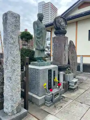 成就院の{uncategorized: "未分類", other: "その他", undefined: "問題あり", building: "その他建物", grave: "お墓", sacred_gate: "鳥居", guardian: "狛犬", statue: "像", buddha: "仏像", history: "歴史", nature: "自然", garden: "庭園", animal: "動物", pagoda: "塔", temizu: "手水舎", mountain_gate: "山門・神門", sanctuary: "本殿・本堂", subordinate: "末社・摂社", art: "芸術", scenery: "景色", jizo: "地蔵", ema: "絵馬", goshuin: "御朱印", omikuji: "おみくじ", items: "授与品その他", amulet: "お守り", goshuincho: "御朱印帳", eats: "食事", festival: "お祭り", votive_dance: "神楽", shichigosan: "七五三参", wedding: "結婚式", experience: "体験その他", initially: "初詣", around: "周辺", anti_infection: "感染症対策"}