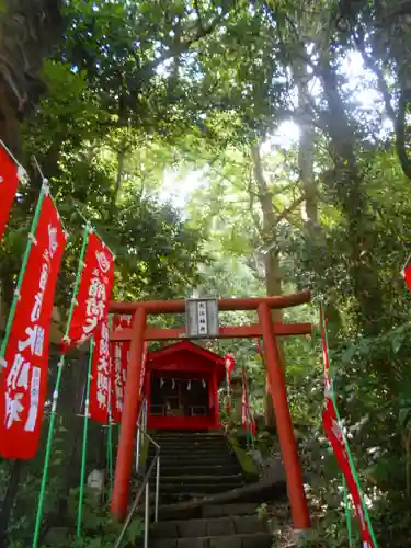 大江稲荷の鳥居