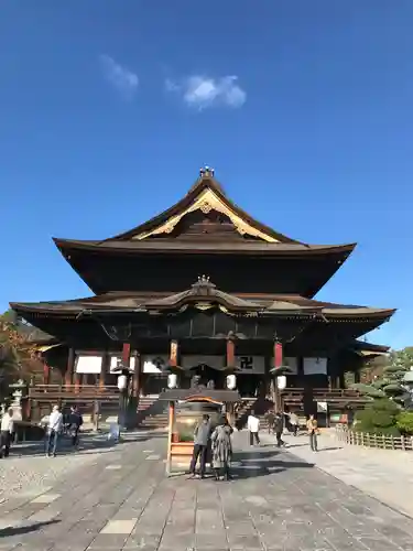 善光寺大本願の本殿