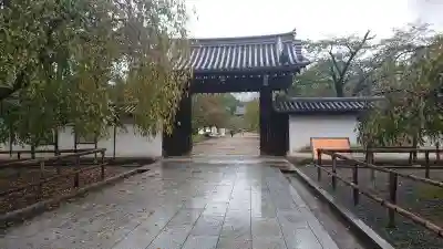 醍醐寺の山門・神門
