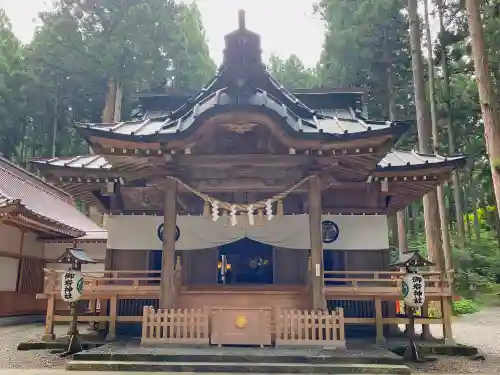 御岩神社の本殿・本堂