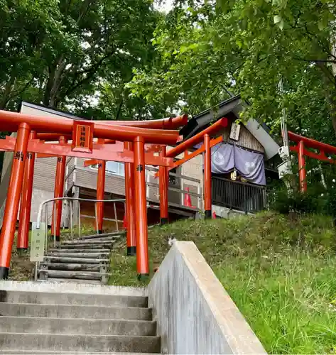 清田稲荷神社の鳥居