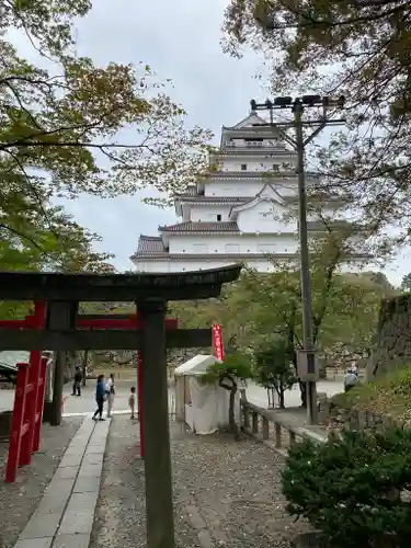 鶴ケ城稲荷神社の鳥居