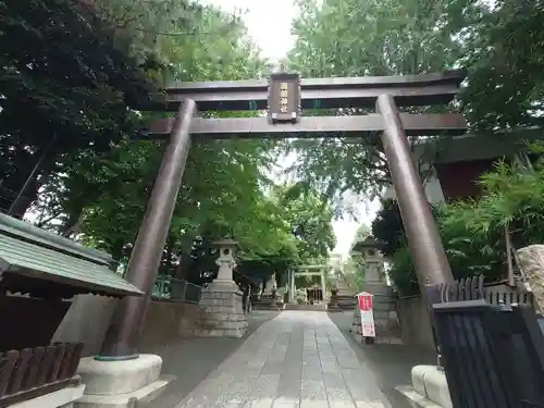 諏訪神社の鳥居