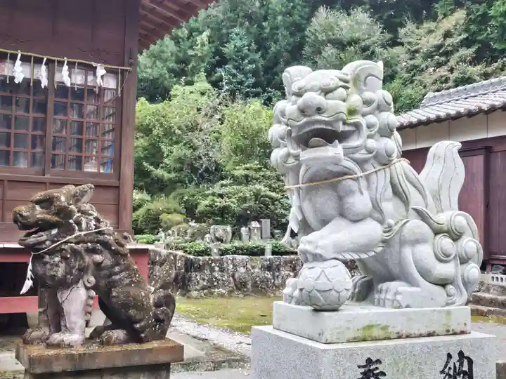 有明温泉神社の狛犬