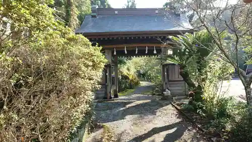 妙蔵寺の山門