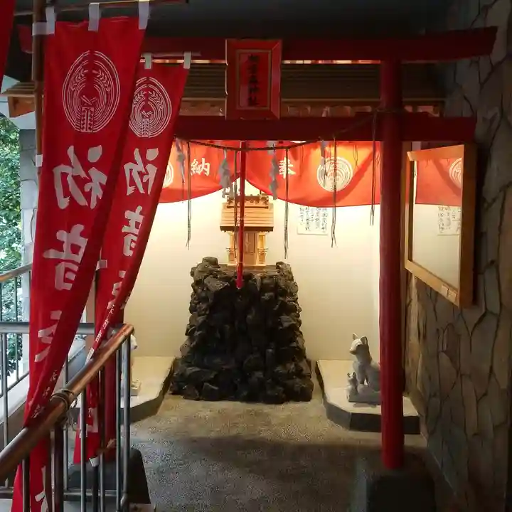 初音森神社の本殿・本堂