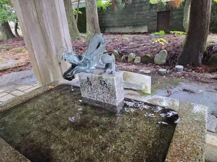 雄山神社中宮祈願殿(富山県)