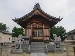 神明社の本殿