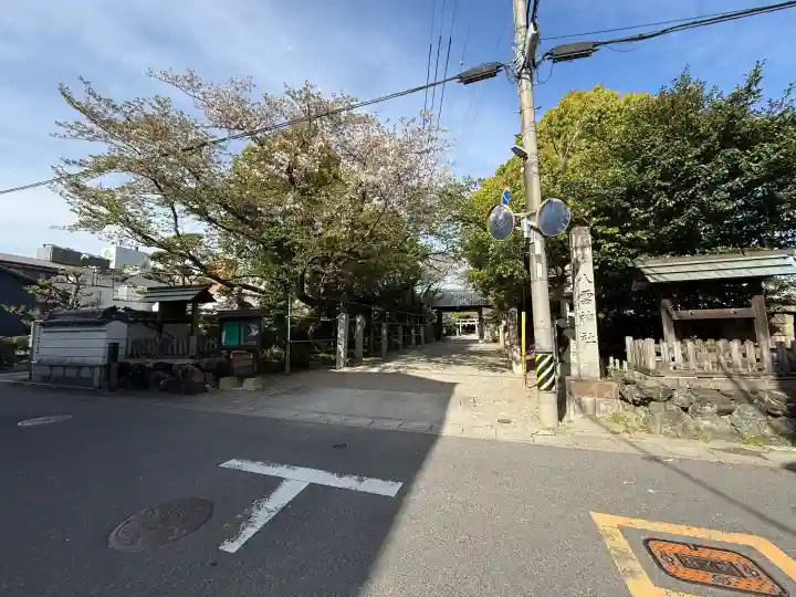 八雲神社の{uncategorized: "未分類", other: "その他", undefined: "問題あり", building: "その他建物", grave: "お墓", sacred_gate: "鳥居", guardian: "狛犬", statue: "像", buddha: "仏像", history: "歴史", nature: "自然", garden: "庭園", animal: "動物", pagoda: "塔", temizu: "手水舎", mountain_gate: "山門・神門", sanctuary: "本殿・本堂", subordinate: "末社・摂社", art: "芸術", scenery: "景色", jizo: "地蔵", ema: "絵馬", goshuin: "御朱印", omikuji: "おみくじ", items: "授与品その他", amulet: "お守り", goshuincho: "御朱印帳", eats: "食事", festival: "お祭り", votive_dance: "神楽", shichigosan: "七五三参", wedding: "結婚式", experience: "体験その他", initially: "初詣", around: "周辺", anti_infection: "感染症対策"}