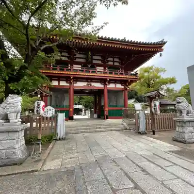 瀧泉寺(目黒不動尊)の山門・神門