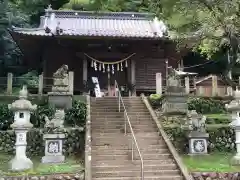 高尾山麓氷川神社の本殿