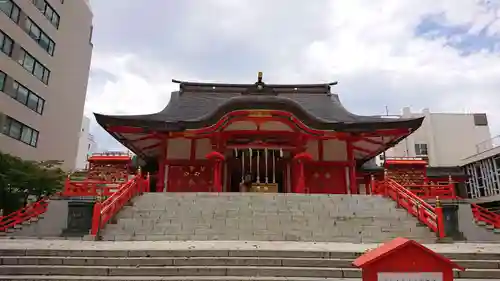 花園神社の本殿・本堂