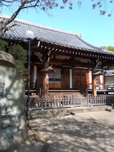 與楽寺の本殿・本堂