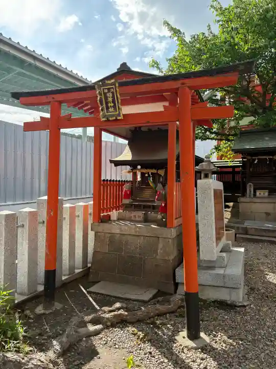 南宮宇佐八幡神社(脇浜神社)の{uncategorized: "未分類", other: "その他", undefined: "問題あり", building: "その他建物", grave: "お墓", sacred_gate: "鳥居", guardian: "狛犬", statue: "像", buddha: "仏像", history: "歴史", nature: "自然", garden: "庭園", animal: "動物", pagoda: "塔", temizu: "手水舎", mountain_gate: "山門・神門", sanctuary: "本殿・本堂", subordinate: "末社・摂社", art: "芸術", scenery: "景色", jizo: "地蔵", ema: "絵馬", goshuin: "御朱印", omikuji: "おみくじ", items: "授与品その他", amulet: "お守り", goshuincho: "御朱印帳", eats: "食事", festival: "お祭り", votive_dance: "神楽", shichigosan: "七五三参", wedding: "結婚式", experience: "体験その他", initially: "初詣", around: "周辺", anti_infection: "感染症対策"}