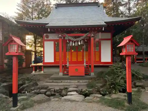 冠稲荷神社の{uncategorized: "未分類", other: "その他", undefined: "問題あり", building: "その他建物", grave: "お墓", sacred_gate: "鳥居", guardian: "狛犬", statue: "像", buddha: "仏像", history: "歴史", nature: "自然", garden: "庭園", animal: "動物", pagoda: "塔", temizu: "手水舎", mountain_gate: "山門・神門", sanctuary: "本殿・本堂", subordinate: "末社・摂社", art: "芸術", scenery: "景色", jizo: "地蔵", ema: "絵馬", goshuin: "御朱印", omikuji: "おみくじ", items: "授与品その他", amulet: "お守り", goshuincho: "御朱印帳", eats: "食事", festival: "お祭り", votive_dance: "神楽", shichigosan: "七五三参", wedding: "結婚式", experience: "体験その他", initially: "初詣", around: "周辺", anti_infection: "感染症対策"}