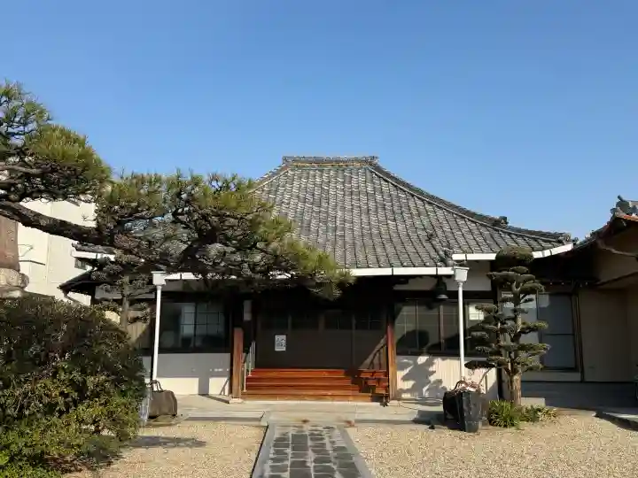 大乗寺の{uncategorized: "未分類", other: "その他", undefined: "問題あり", building: "その他建物", grave: "お墓", sacred_gate: "鳥居", guardian: "狛犬", statue: "像", buddha: "仏像", history: "歴史", nature: "自然", garden: "庭園", animal: "動物", pagoda: "塔", temizu: "手水舎", mountain_gate: "山門・神門", sanctuary: "本殿・本堂", subordinate: "末社・摂社", art: "芸術", scenery: "景色", jizo: "地蔵", ema: "絵馬", goshuin: "御朱印", omikuji: "おみくじ", items: "授与品その他", amulet: "お守り", goshuincho: "御朱印帳", eats: "食事", festival: "お祭り", votive_dance: "神楽", shichigosan: "七五三参", wedding: "結婚式", experience: "体験その他", initially: "初詣", around: "周辺", anti_infection: "感染症対策"}