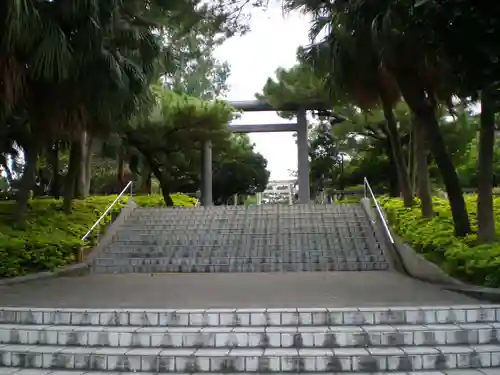 沖縄県護国神社の建物その他