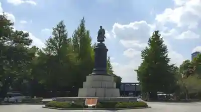 靖國神社の像