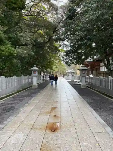 氣比神宮の{uncategorized: "未分類", other: "その他", undefined: "問題あり", building: "その他建物", grave: "お墓", sacred_gate: "鳥居", guardian: "狛犬", statue: "像", buddha: "仏像", history: "歴史", nature: "自然", garden: "庭園", animal: "動物", pagoda: "塔", temizu: "手水舎", mountain_gate: "山門・神門", sanctuary: "本殿・本堂", subordinate: "末社・摂社", art: "芸術", scenery: "景色", jizo: "地蔵", ema: "絵馬", goshuin: "御朱印", omikuji: "おみくじ", items: "授与品その他", amulet: "お守り", goshuincho: "御朱印帳", eats: "食事", festival: "お祭り", votive_dance: "神楽", shichigosan: "七五三参", wedding: "結婚式", experience: "体験その他", initially: "初詣", around: "周辺", anti_infection: "感染症対策"}