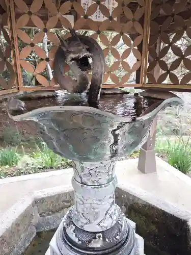 宮地嶽神社の手水舎