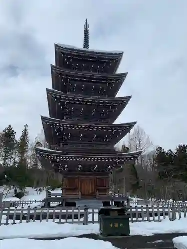 西方寺の塔