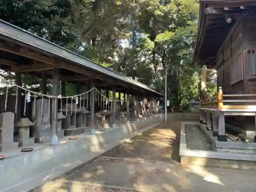 白髭神社の{uncategorized: "未分類", other: "その他", undefined: "問題あり", building: "その他建物", grave: "お墓", sacred_gate: "鳥居", guardian: "狛犬", statue: "像", buddha: "仏像", history: "歴史", nature: "自然", garden: "庭園", animal: "動物", pagoda: "塔", temizu: "手水舎", mountain_gate: "山門・神門", sanctuary: "本殿・本堂", subordinate: "末社・摂社", art: "芸術", scenery: "景色", jizo: "地蔵", ema: "絵馬", goshuin: "御朱印", omikuji: "おみくじ", items: "授与品その他", amulet: "お守り", goshuincho: "御朱印帳", eats: "食事", festival: "お祭り", votive_dance: "神楽", shichigosan: "七五三参", wedding: "結婚式", experience: "体験その他", initially: "初詣", around: "周辺", anti_infection: "感染症対策"}
