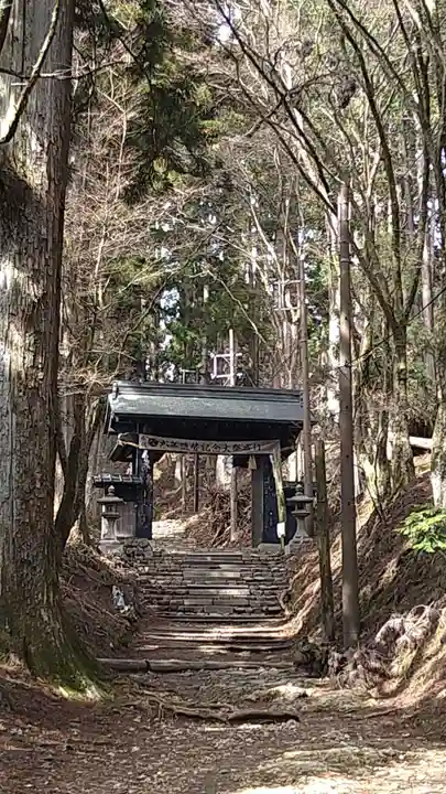 愛宕神社の山門・神門