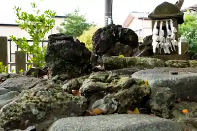 半田稲荷神社の末社・摂社