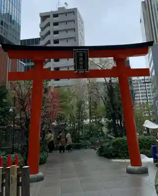 福徳神社（芽吹稲荷）の鳥居