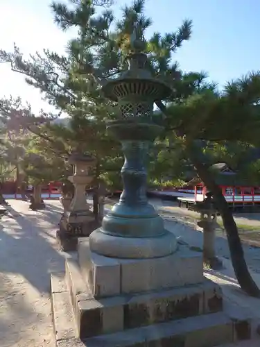 厳島神社の建物その他