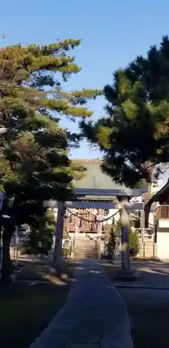 諏訪神社の鳥居