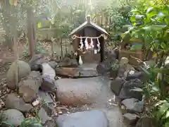 元宿堰稲荷神社の末社