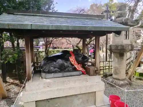 北野天満宮の{uncategorized: "未分類", other: "その他", undefined: "問題あり", building: "その他建物", grave: "お墓", sacred_gate: "鳥居", guardian: "狛犬", statue: "像", buddha: "仏像", history: "歴史", nature: "自然", garden: "庭園", animal: "動物", pagoda: "塔", temizu: "手水舎", mountain_gate: "山門・神門", sanctuary: "本殿・本堂", subordinate: "末社・摂社", art: "芸術", scenery: "景色", jizo: "地蔵", ema: "絵馬", goshuin: "御朱印", omikuji: "おみくじ", items: "授与品その他", amulet: "お守り", goshuincho: "御朱印帳", eats: "食事", festival: "お祭り", votive_dance: "神楽", shichigosan: "七五三参", wedding: "結婚式", experience: "体験その他", initially: "初詣", around: "周辺", anti_infection: "感染症対策"}
