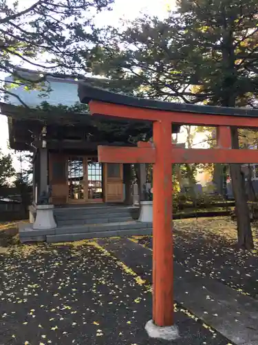 大覚寺の末社