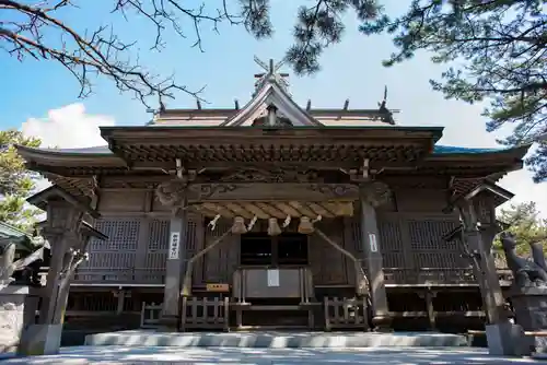 高山稲荷神社の本殿