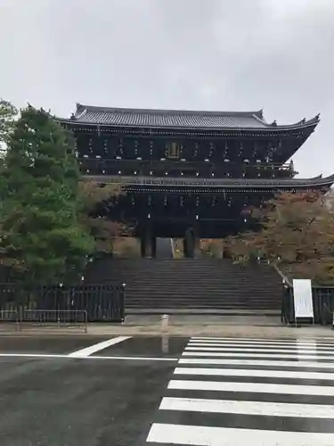 知恩院の山門