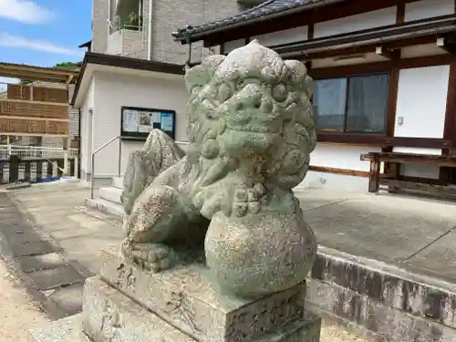 尾長天満宮の狛犬