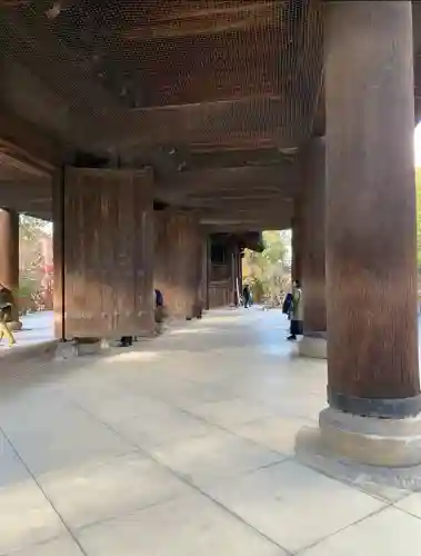 南禅寺の{uncategorized: "未分類", other: "その他", undefined: "問題あり", building: "その他建物", grave: "お墓", sacred_gate: "鳥居", guardian: "狛犬", statue: "像", buddha: "仏像", history: "歴史", nature: "自然", garden: "庭園", animal: "動物", pagoda: "塔", temizu: "手水舎", mountain_gate: "山門・神門", sanctuary: "本殿・本堂", subordinate: "末社・摂社", art: "芸術", scenery: "景色", jizo: "地蔵", ema: "絵馬", goshuin: "御朱印", omikuji: "おみくじ", items: "授与品その他", amulet: "お守り", goshuincho: "御朱印帳", eats: "食事", festival: "お祭り", votive_dance: "神楽", shichigosan: "七五三参", wedding: "結婚式", experience: "体験その他", initially: "初詣", around: "周辺", anti_infection: "感染症対策"}