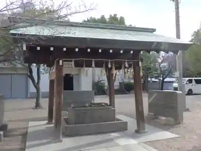 三社神社の手水舎