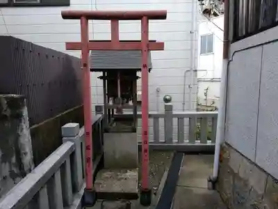 道官稲荷神社の末社・摂社