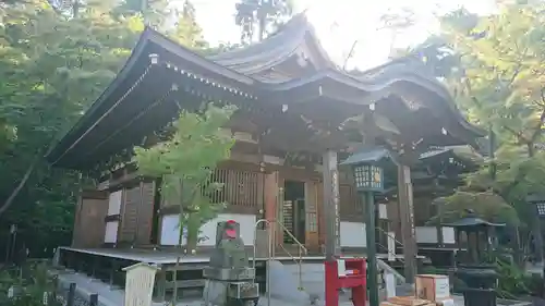 高幡不動尊　金剛寺の本殿・本堂