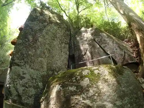 石割神社の自然
