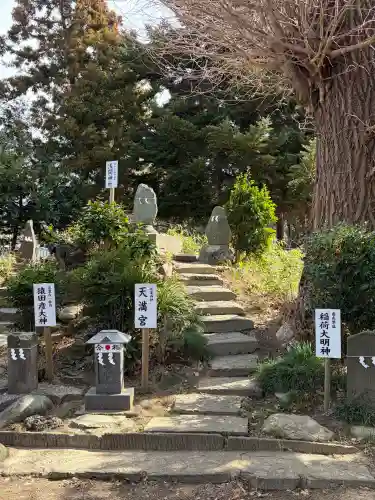 女体神社の{uncategorized: "未分類", other: "その他", undefined: "問題あり", building: "その他建物", grave: "お墓", sacred_gate: "鳥居", guardian: "狛犬", statue: "像", buddha: "仏像", history: "歴史", nature: "自然", garden: "庭園", animal: "動物", pagoda: "塔", temizu: "手水舎", mountain_gate: "山門・神門", sanctuary: "本殿・本堂", subordinate: "末社・摂社", art: "芸術", scenery: "景色", jizo: "地蔵", ema: "絵馬", goshuin: "御朱印", omikuji: "おみくじ", items: "授与品その他", amulet: "お守り", goshuincho: "御朱印帳", eats: "食事", festival: "お祭り", votive_dance: "神楽", shichigosan: "七五三参", wedding: "結婚式", experience: "体験その他", initially: "初詣", around: "周辺", anti_infection: "感染症対策"}