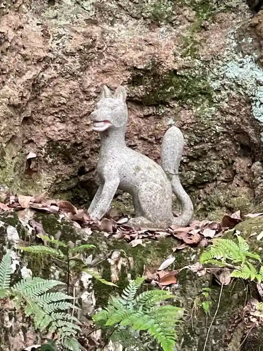 桃太郎神社(栗栖)の狛犬
