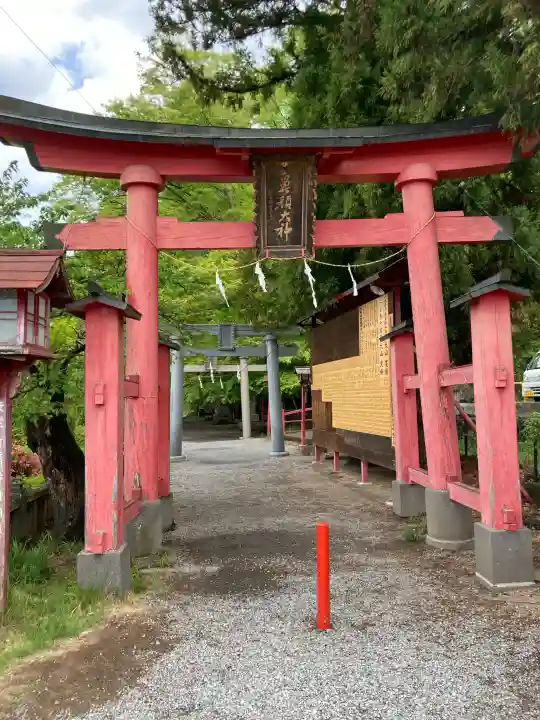 鼻顔稲荷神社の{uncategorized: "未分類", other: "その他", undefined: "問題あり", building: "その他建物", grave: "お墓", sacred_gate: "鳥居", guardian: "狛犬", statue: "像", buddha: "仏像", history: "歴史", nature: "自然", garden: "庭園", animal: "動物", pagoda: "塔", temizu: "手水舎", mountain_gate: "山門・神門", sanctuary: "本殿・本堂", subordinate: "末社・摂社", art: "芸術", scenery: "景色", jizo: "地蔵", ema: "絵馬", goshuin: "御朱印", omikuji: "おみくじ", items: "授与品その他", amulet: "お守り", goshuincho: "御朱印帳", eats: "食事", festival: "お祭り", votive_dance: "神楽", shichigosan: "七五三参", wedding: "結婚式", experience: "体験その他", initially: "初詣", around: "周辺", anti_infection: "感染症対策"}