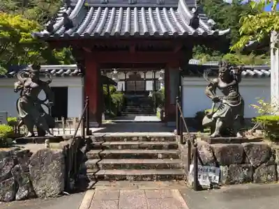 法泉寺の山門・神門