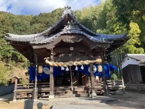 葛城神社の本殿